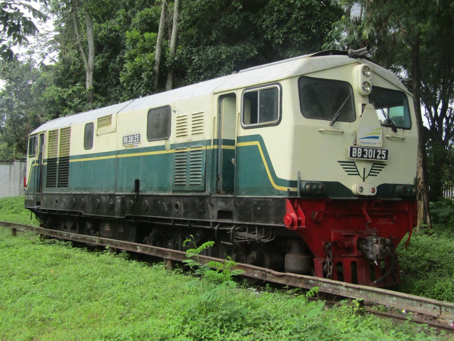 Indonesian Railways Class BB301 dízelmozdony - Vonatkatalógus.hu