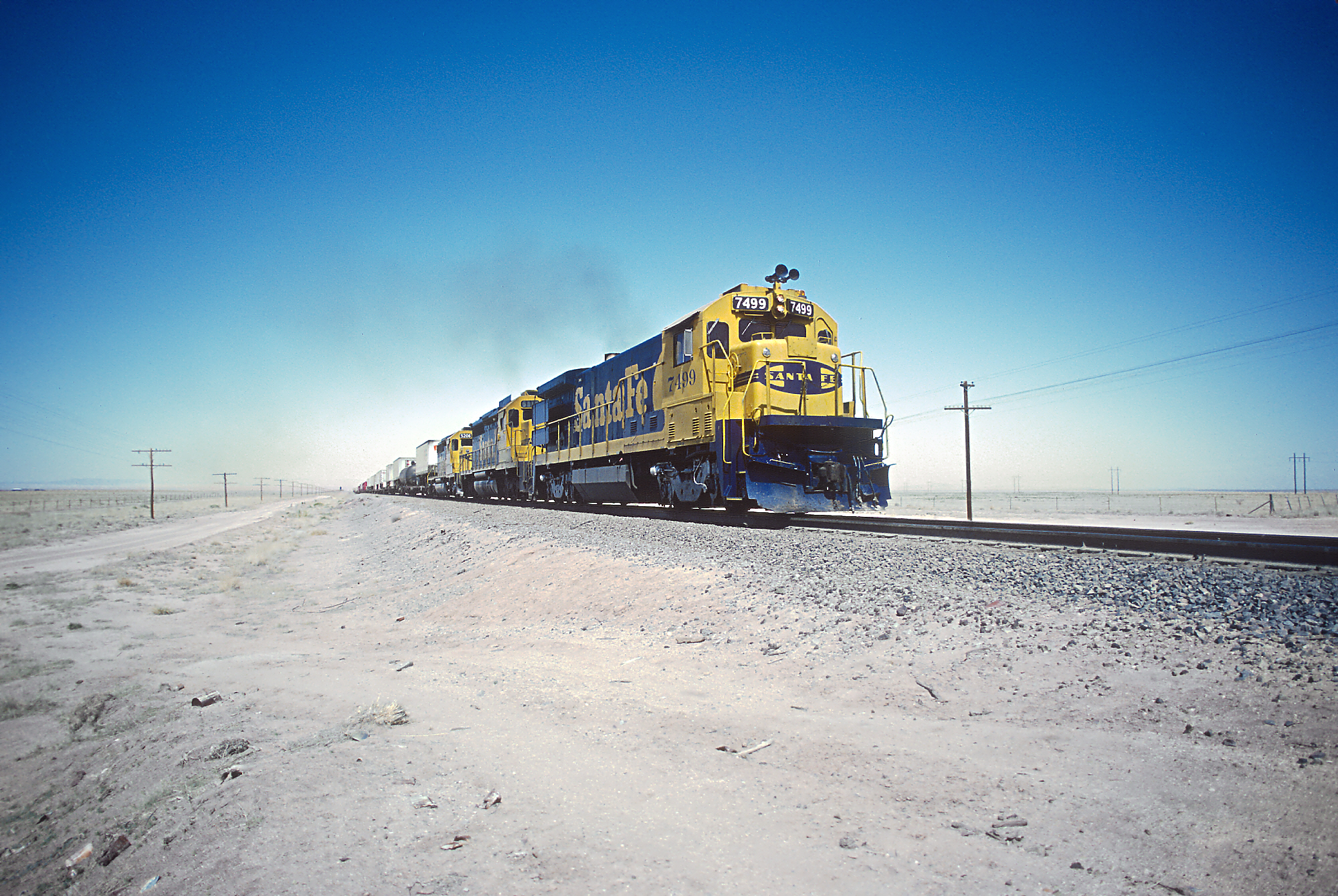 B36-7 (GE) dízelmozdony kép